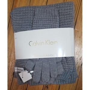 Calvin Klein Beanie Gloves Scarf Set